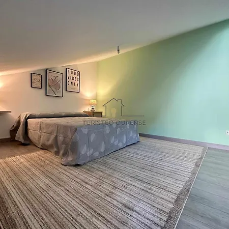 דירה A Morada Camelias אורנסה